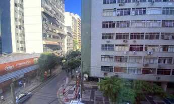 Imagem 3: EXCELENTE APARTAMENTO TODO REFORMADO NA QUADRA DA PRAIA - 3 QUARTOS COM 3 SUÍTES E 1 VAGA