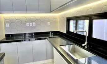 Imagem 2: Casa de condomínio para aluguel e venda possui 242 metros quadrados com 3 quartos