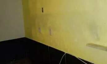 Imagem 2: Alugo quarto com banheiro e pia 5minutos da cachamorra iracuan centro esportivo