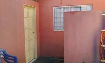 Imagem 2: Barracão aluga Casa com 1 dormitório