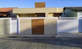 Imagem 2: Amparo imóveis-Vende 2 quartos sendo 1 suíte com closet em condomínio-Araruama