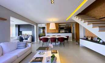 Imagem: à Venda 342m², 4 Suítes, 4 Vagas, Semi