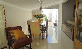 Imagem 7: ALUGA-SE ANUAL APARTAMENTO DIFERENCIADO NO CENTRO DE BALNEÁRIO CAMBORIÚ/SC