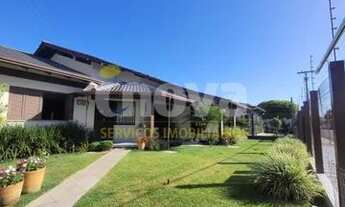 Imagem: Linda casa com piscina no centro de Tramandaí