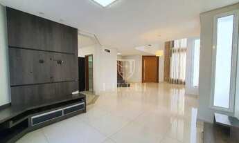 Imagem 6: Casa com 3 dorm e Edícula por R$ 1.800.000 ou aluguel por R$ 12.690/mês - Cond Mont Blanc