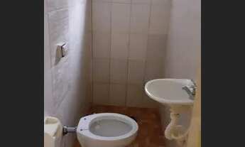 Imagem 2: Casa com Quarto/Cozinha/Área de Serviço