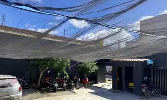 Imagem 3: Terreno comercial de esquina e murado