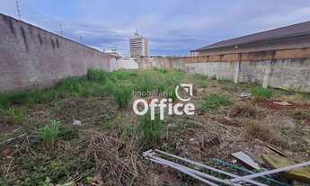 Imagem: Lote à venda, 380 m² por R$ 320.000