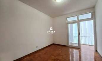 Imagem 5: Apartamento no coração do Gonzaga com varanda incrível!