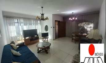 Imagem 2: Casa Térrea com 190 m² em Praça Tranquila