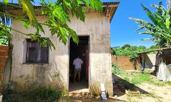 Imagem: Casa com quarto e banheiro