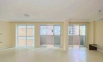 Imagem 4: AMPLO APARTAMENTO , COM 03 DORMITÓRIOS, CHURRASQUEIRA À CARVÃO E DUAS VAGAS