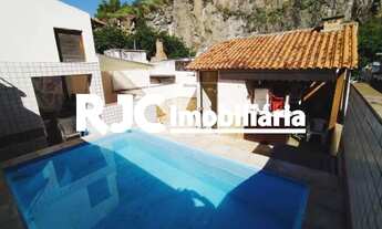 Imagem 3: Casa para venda possui 122 metros quadrados com 3 quartos em Vila Isabel - Rio de Janeiro