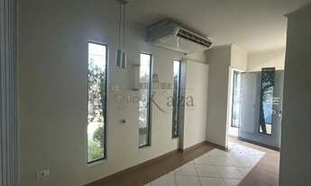 Imagem 2: Oportunidade - Casa Comercial - Centro - Jacareí - 3 Dormitórios - 109,14m²