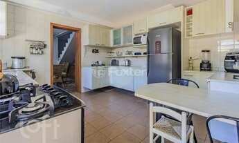 Imagem 5: Casa à venda Rua Professor Fernando Carneiro, Três Figueiras - Porto Alegre