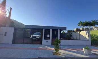 Imagem 2: Casa container com 3 dormitórios sendo 1 suíte e 4 vagas Estaleirinho em Balneário Cambori