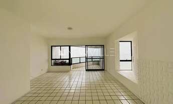 Imagem 3: Apartamento à venda em Candeias com 4 quartos e vista para o mar