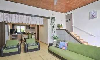 Imagem 6: Descubra seu novo lar em São Roque, Timbó, SC! Esta casa está à venda na área residencial