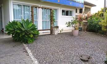 Imagem 3: Sobrado para venda tem 10 metros quadrados com 5 quartos em Caieiras - Guaratuba - PR