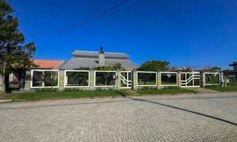 Imagem 3: Sobrado mobiliado à venda em Xangri-Lá, 2 terrenos, 2 quadras do mar, Rainha do Mar - 321m