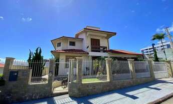 Imagem: Excelente Casa, Ampla com 255 m², 04 Dormitórios