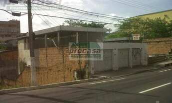 Imagem 2: Casa para venda possui 200 metros quadrados com 5 quartos em Centro - Manaus - AM