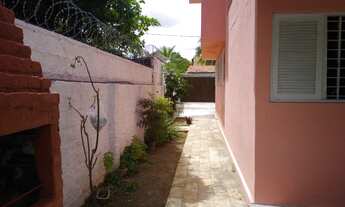 Imagem 6: Casa para venda com 450 metros quadrados com 3 quartos