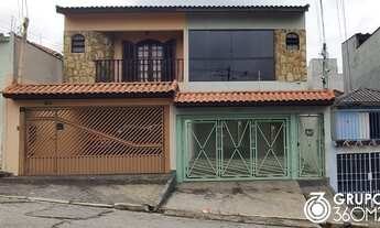 Imagem 2: Sobrado para Venda em Santo André, Vila Metalúrgica, 4 dormitórios, 1 suíte, 3 banheiros