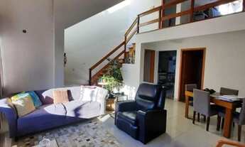 Imagem 2: Porto Alegre - Casa Padrão - Hípica