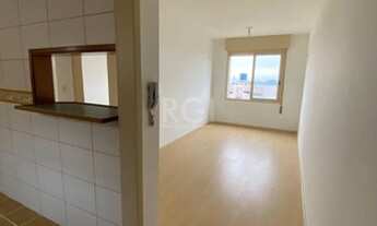 Imagem 2: Porto Alegre - Apartamento Padrão - Santo Antonio