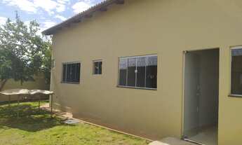Imagem 3: Casa para venda tem 120 metros quadrados com 4 quartos em Setor Três Marias - Goiânia - GO