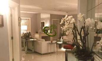 Imagem 2: Venda- Casa mobiliada com 4 suítes em Condomínio Residencial de Alphaville