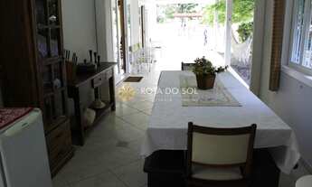 Imagem 6: Sobrado à Venda na Praia do Canto Grande - Bombinhas/SC