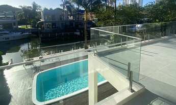 Imagem 2: BELÍSSIMA CASA EM CONDOMÍNIO FECHADO COM PIER PARA ATRACADOURO DE BARCO EM BALNEÁRIO CAMBO