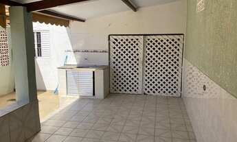 Imagem 3: Casa no bairro independência com 03 dor, com excelente localização com ótimo preço