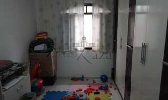 Imagem 6: Linda Casa Térrea no Cidade Jardim - 4 Dormitórios sendo 1 Suíte - 224m² - Área Gourmet