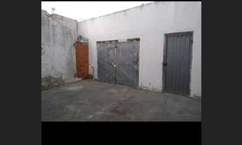 Imagem 2: Vendo 2 casas Casa com 4 dormitórios