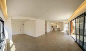 Imagem 4: Apartamento para venda possui 240 metros quadrados com 3 quartos em Cabral - Curitiba - PR