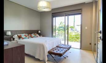 Imagem 3: Colina C Patamares - Casa com 5 suítes - 2 closets - Varanda - 900m² - 10 vagas