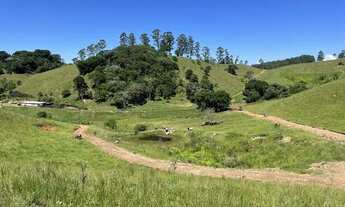 Imagem 2: Lote/Terreno para venda possui 1000 metros quadrados em Boa Vista - Igaratá - SP