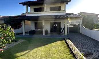 Imagem: Linda Casa na Praia de Zimbros Quadra mar