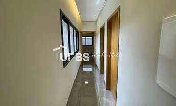 Imagem 5: Casa de condomínio térrea para venda possui 160 metros quadrados com 3 quartos