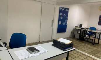 Imagem 7: Casa para aluguel tem 700 metros quadrados com 5 quartos em Madalena - Recife - PE