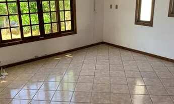 Imagem 6: Excelente casa de 3 quartos com suite com amplo terreno e vista livre para montanha