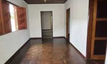 Imagem 2: Casa a venda na parte baixa de Maceió