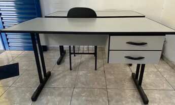 Imagem: Mesa seme nova 2 meses de uso