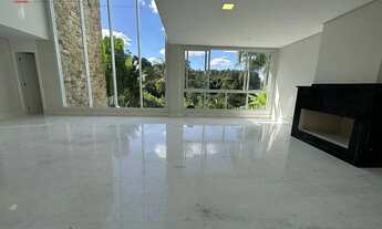 Imagem 2: Mansão com vista para área verde !