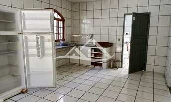 Imagem 2: Casa para Venda em Serra, Porto Canoa, 4 dormitórios, 1 suíte, 2 banheiros, 2 vagas