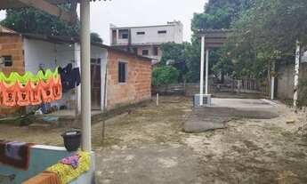 Imagem 2: Lote grande com duas casas. só vendo não alugo