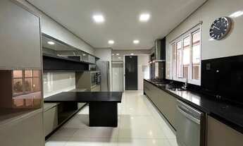 Imagem 5: Casa para aluguel tem 345 metros quadrados com 5 quartos em Jardins Munique - Goiânia